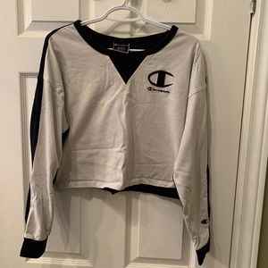 Vintage-looking Champion Crop Top